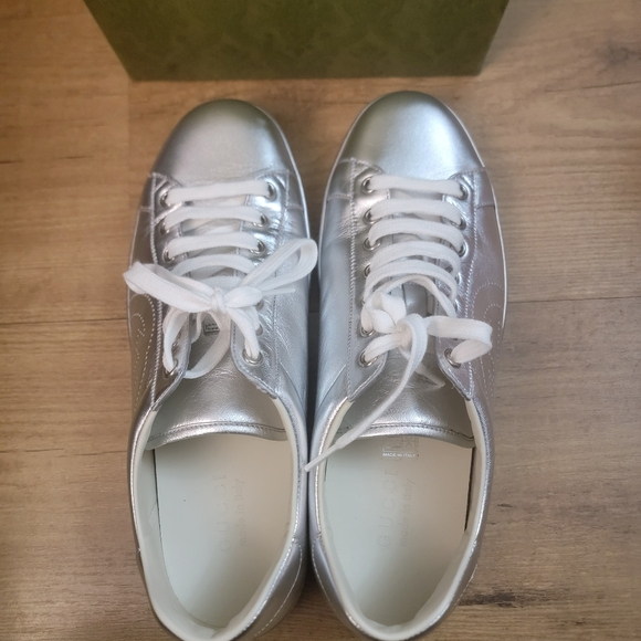 GUCCI Ace Low-top Silver Sneakers - Picture 9 of 16